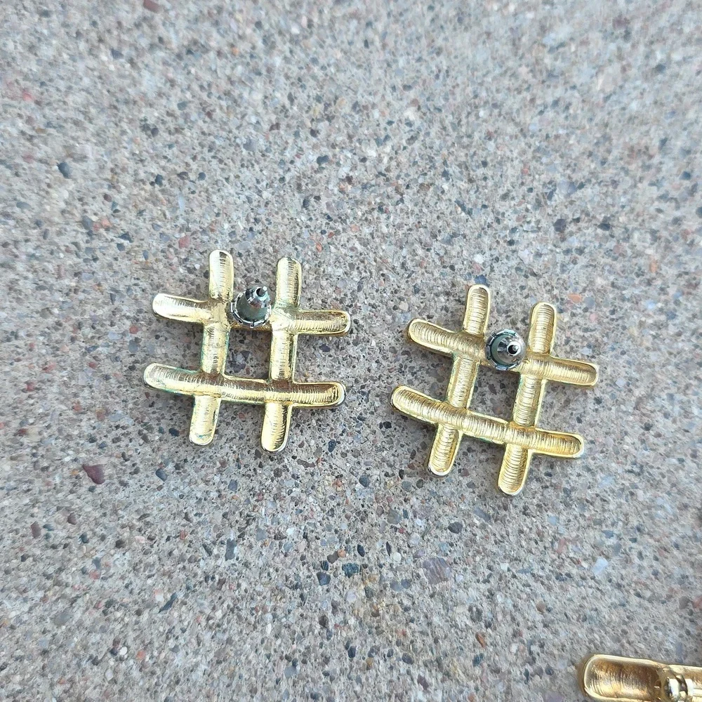 Vintage 1980's Gold Toned Hashtag Set - Picture 4 of 4